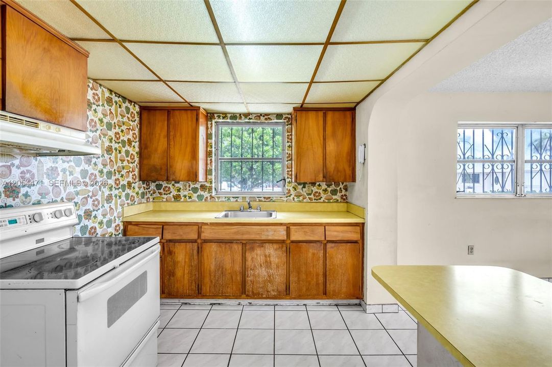 Activo con contrato: $599,900 (2 camas, 2 baños, 1327 Pies cuadrados)
