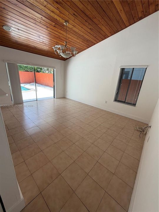 В аренду: $4,350 (4 спален, 2 ванн, 2649 Квадратных фут)