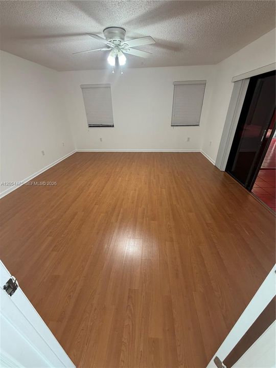В аренду: $4,350 (4 спален, 2 ванн, 2649 Квадратных фут)