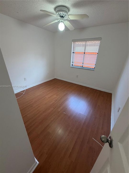 В аренду: $4,350 (4 спален, 2 ванн, 2649 Квадратных фут)