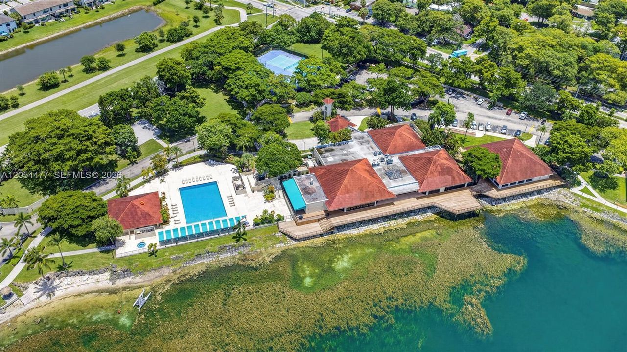En Venta: $235,000 (2 camas, 2 baños, 920 Pies cuadrados)