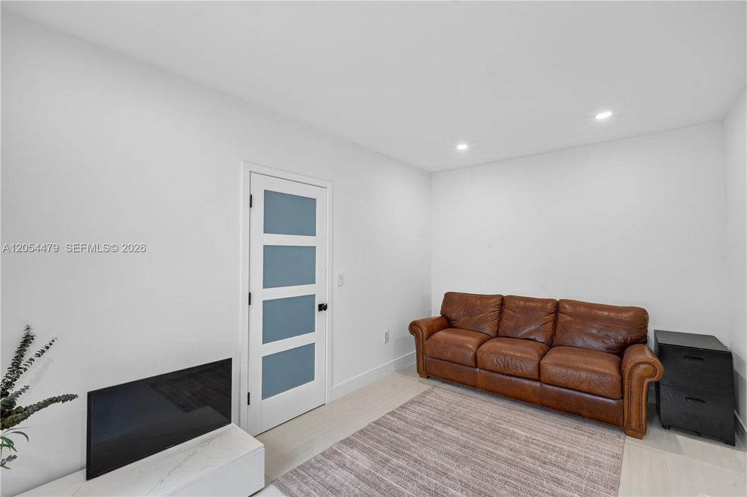 En Venta: $825,000 (2 camas, 2 baños, 1520 Pies cuadrados)