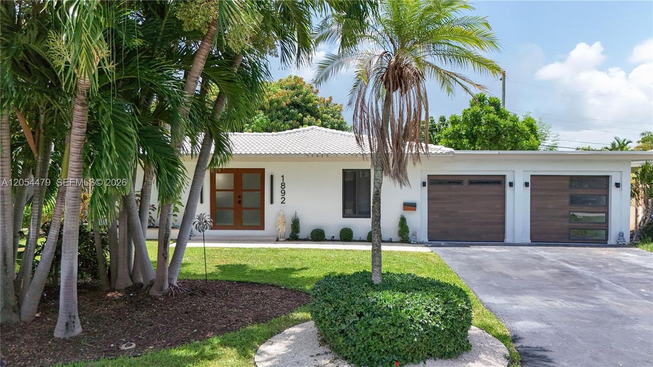 En Venta: $825,000 (2 camas, 2 baños, 1520 Pies cuadrados)