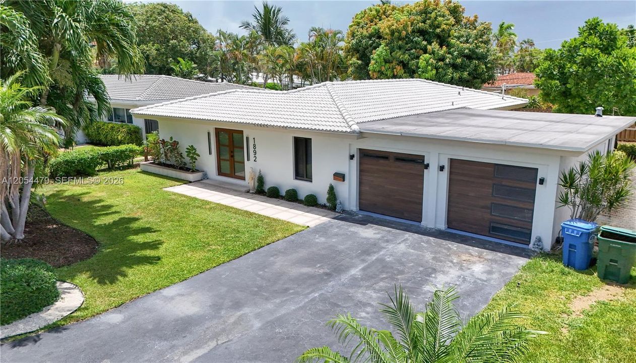 En Venta: $825,000 (2 camas, 2 baños, 1520 Pies cuadrados)
