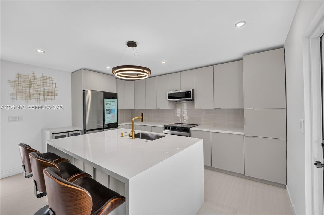 En Venta: $825,000 (2 camas, 2 baños, 1520 Pies cuadrados)