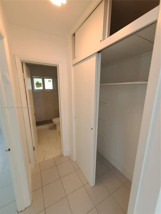 В аренду: $2,250 (1 спален, 1 ванн, 700 Квадратных фут)