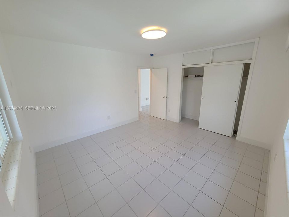 В аренду: $2,250 (1 спален, 1 ванн, 700 Квадратных фут)