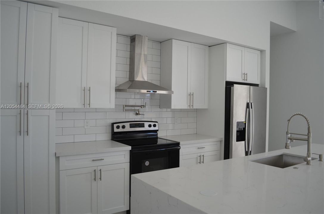 En Venta: $389,000 (4 camas, 2 baños, 0 Pies cuadrados)
