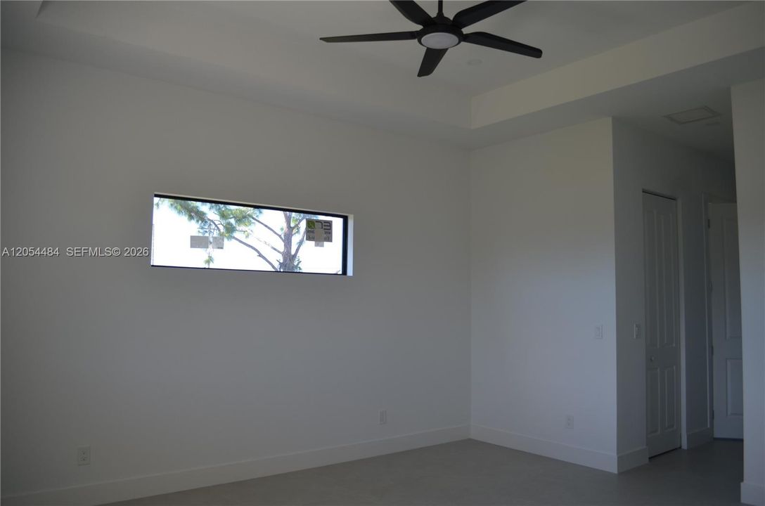 En Venta: $389,000 (4 camas, 2 baños, 0 Pies cuadrados)