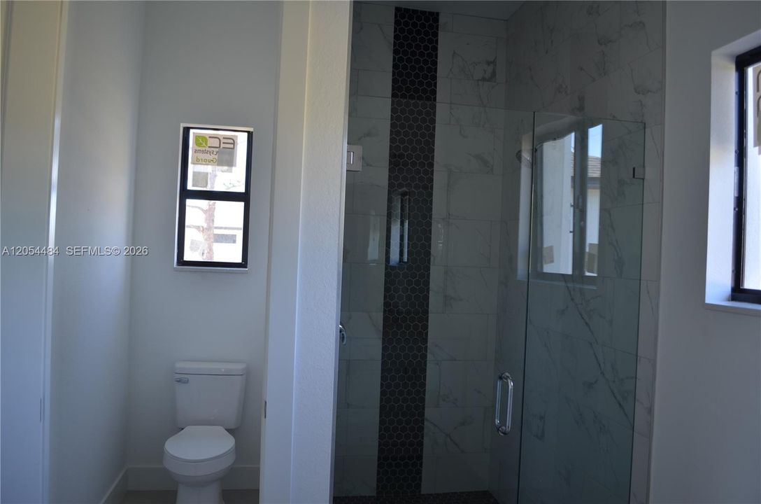En Venta: $389,000 (4 camas, 2 baños, 0 Pies cuadrados)