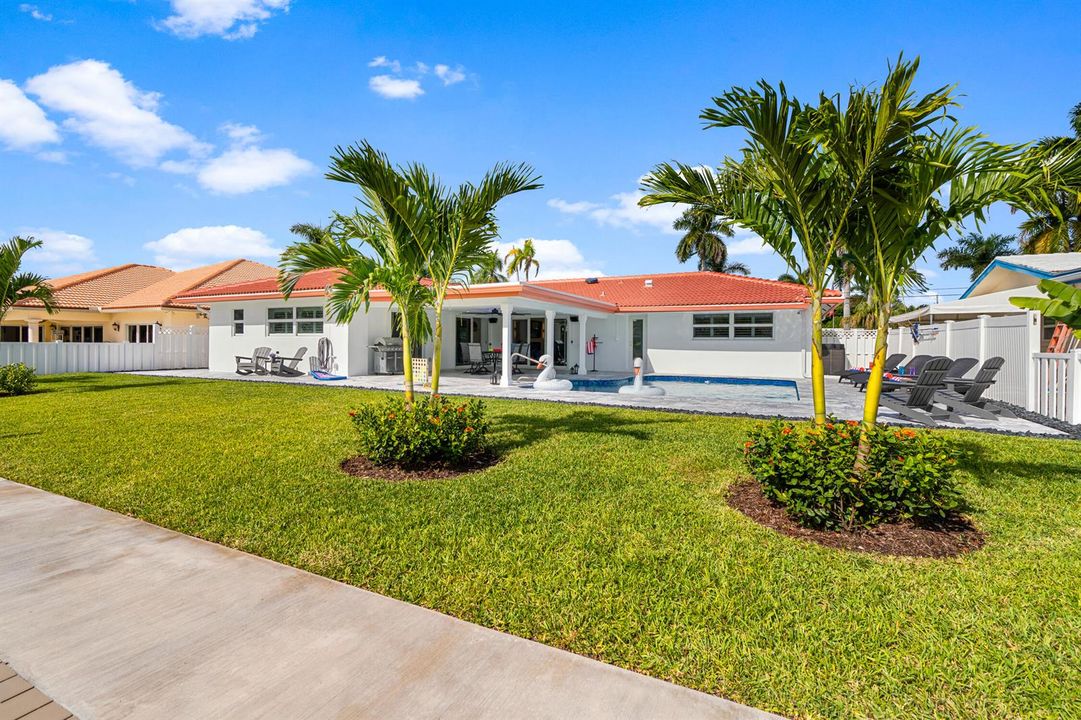 Rear Exterior & Backyard