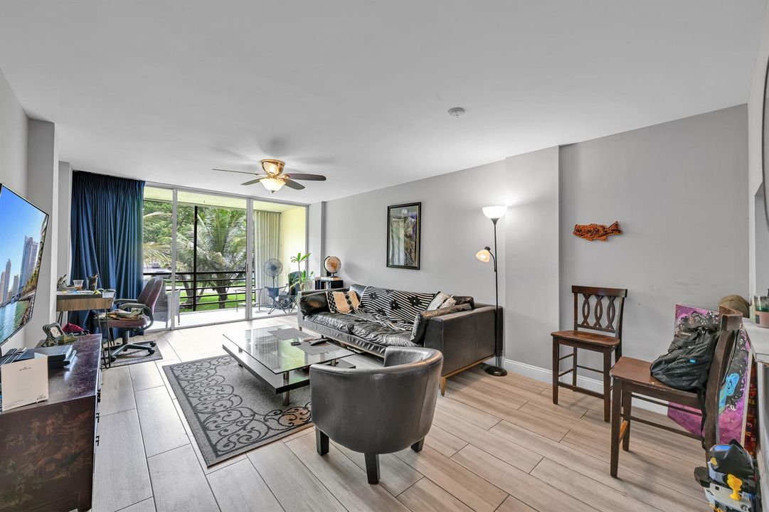 103 Royal Park Dr 00001