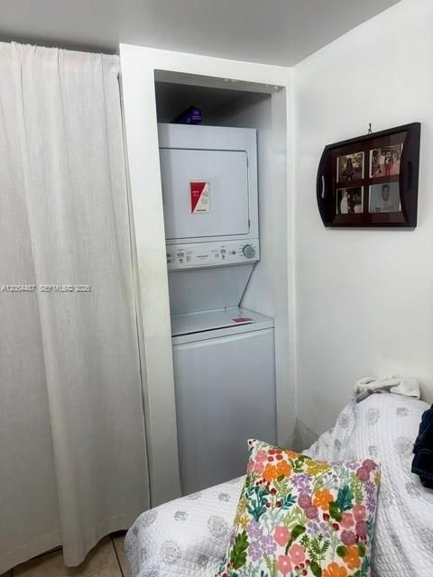 En Venta: $410,580 (2 camas, 2 baños, 0 Pies cuadrados)