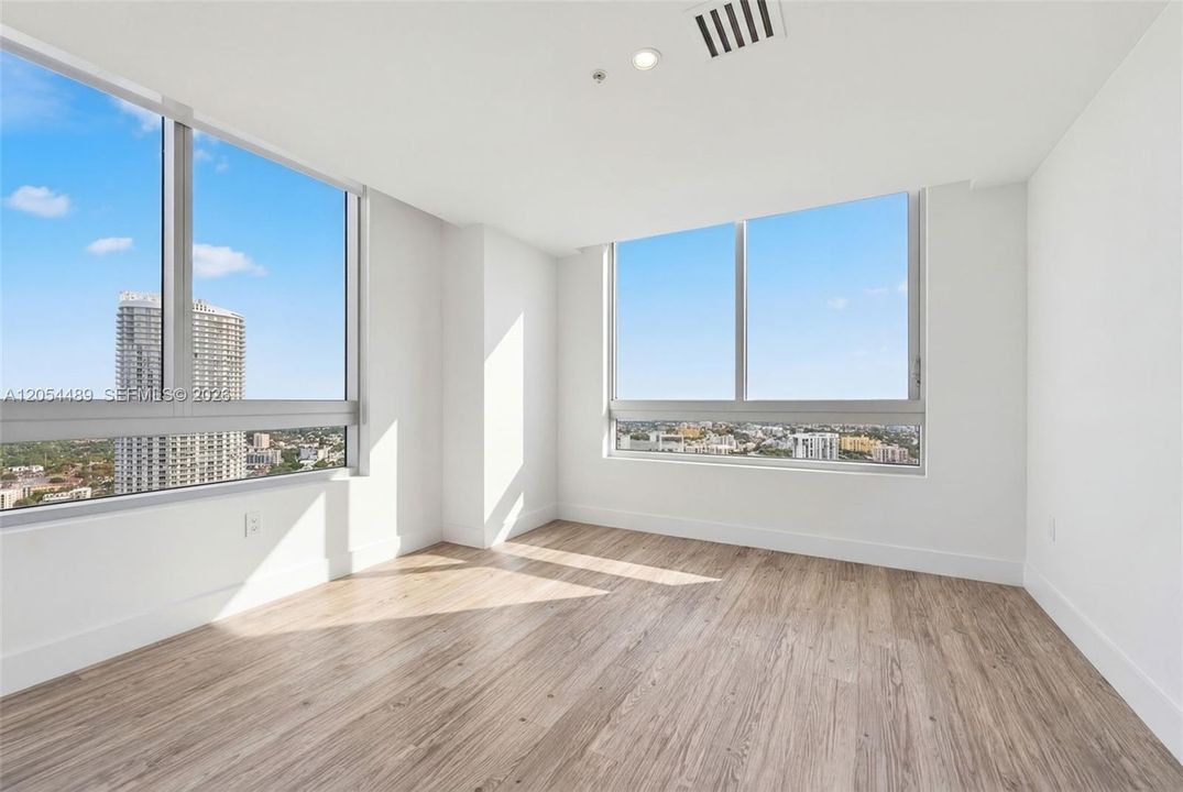 En Venta: $3,500,000 (3 camas, 3 baños, 2418 Pies cuadrados)