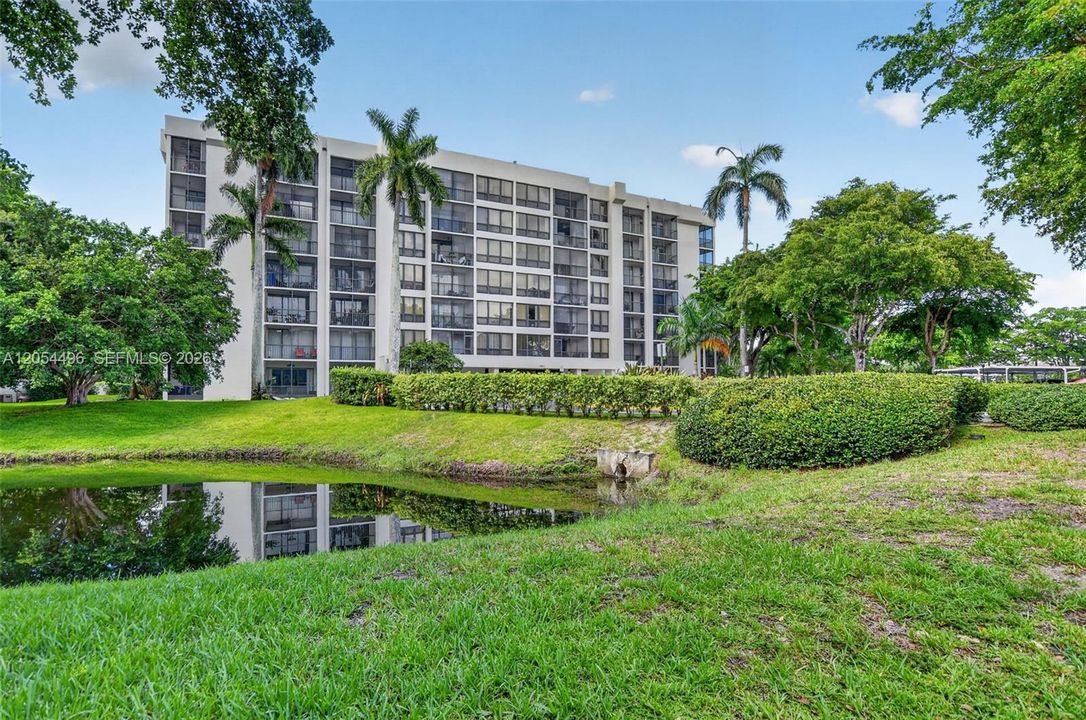 En Venta: $295,000 (2 camas, 2 baños, 1180 Pies cuadrados)