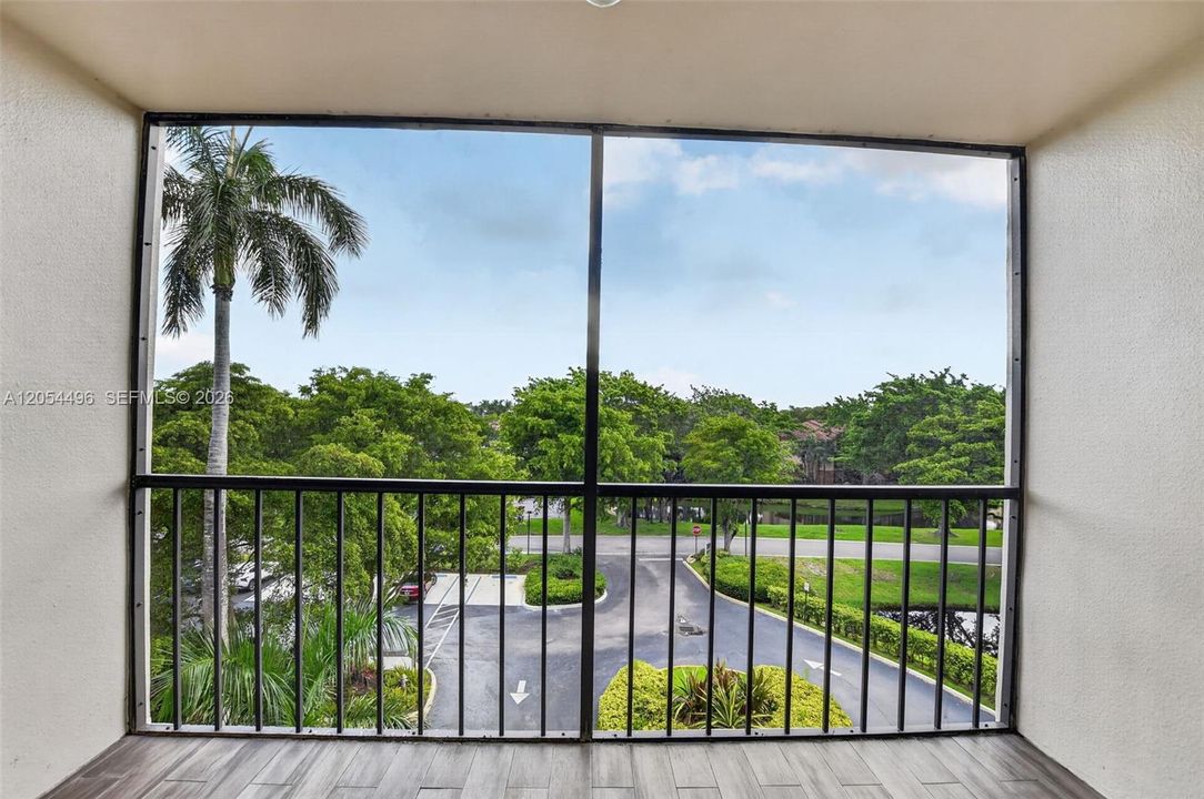 En Venta: $295,000 (2 camas, 2 baños, 1180 Pies cuadrados)