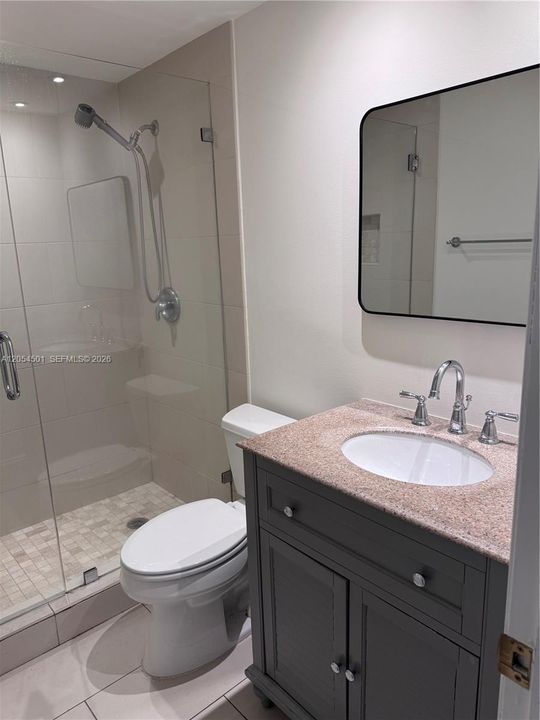 В аренду: $1,925 (1 спален, 1 ванн, 710 Квадратных фут)