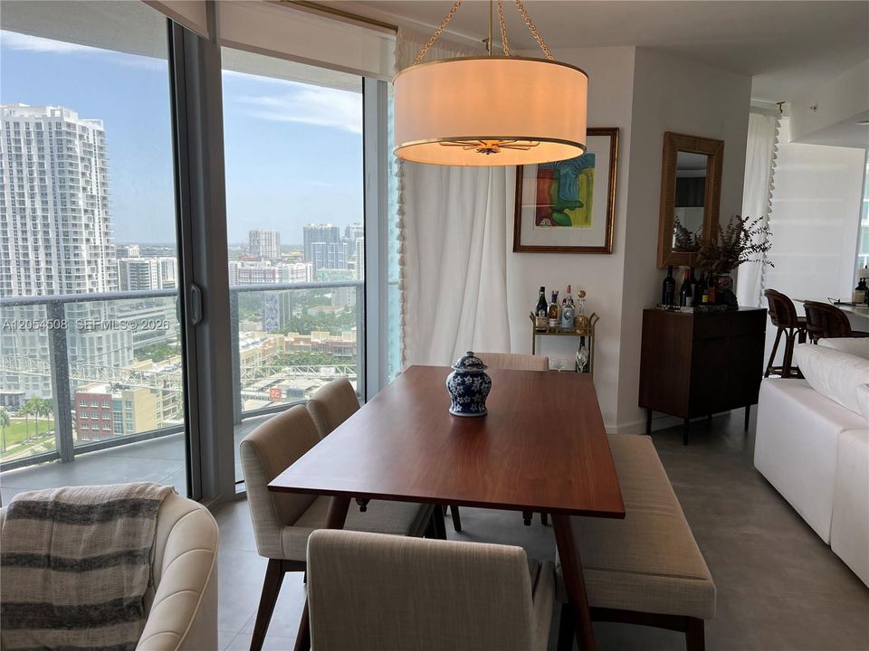 For Rent: $6,500 (2 beds, 2 baths, 1178 Square Feet)