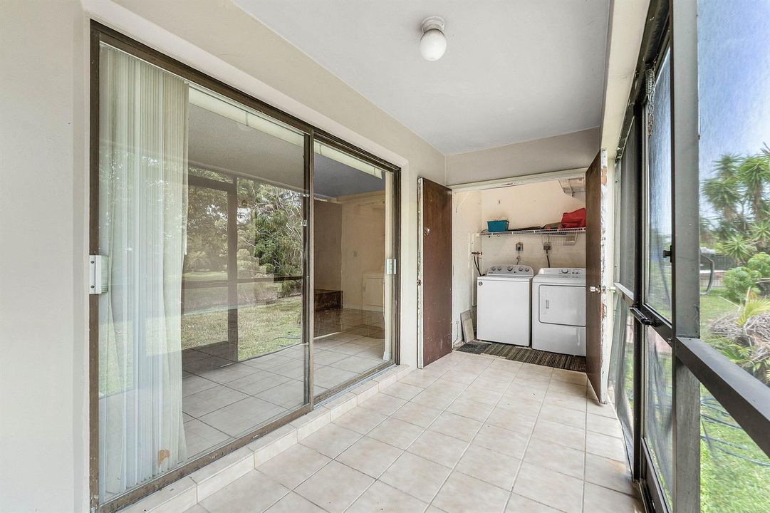 Sun Room/Washer Dryer