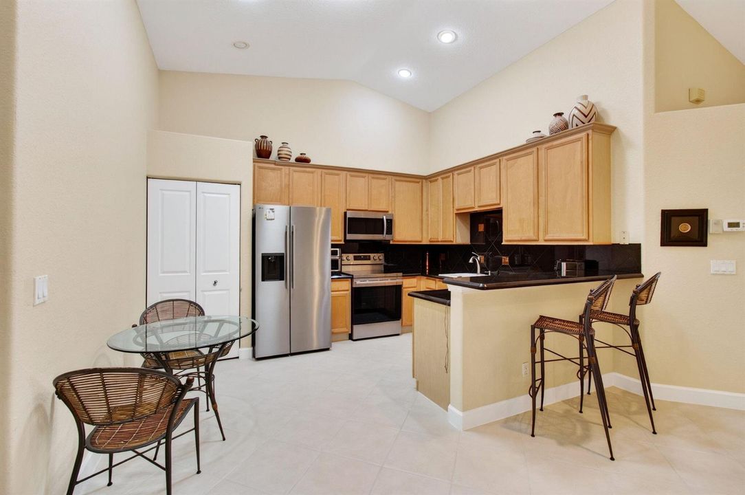Dual Level Breakfast Bar