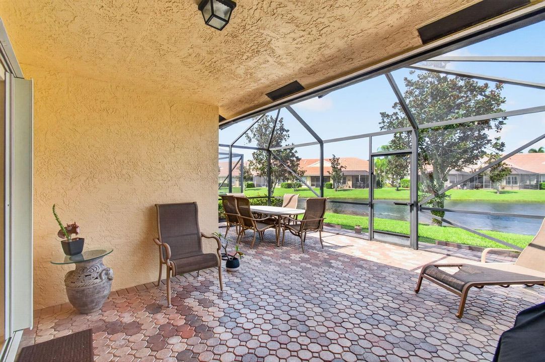 400+ Sq Ft