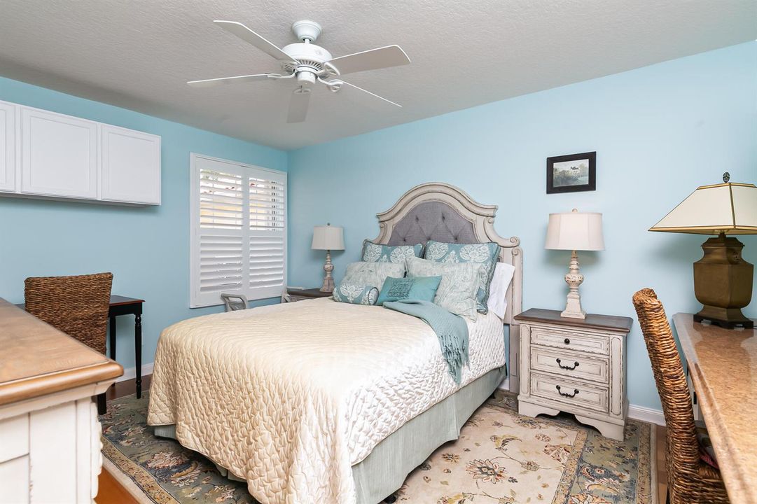 10509Stratton2-22
