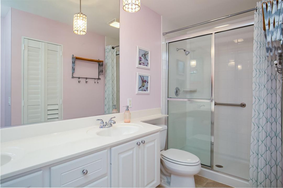 10509Stratton2-20