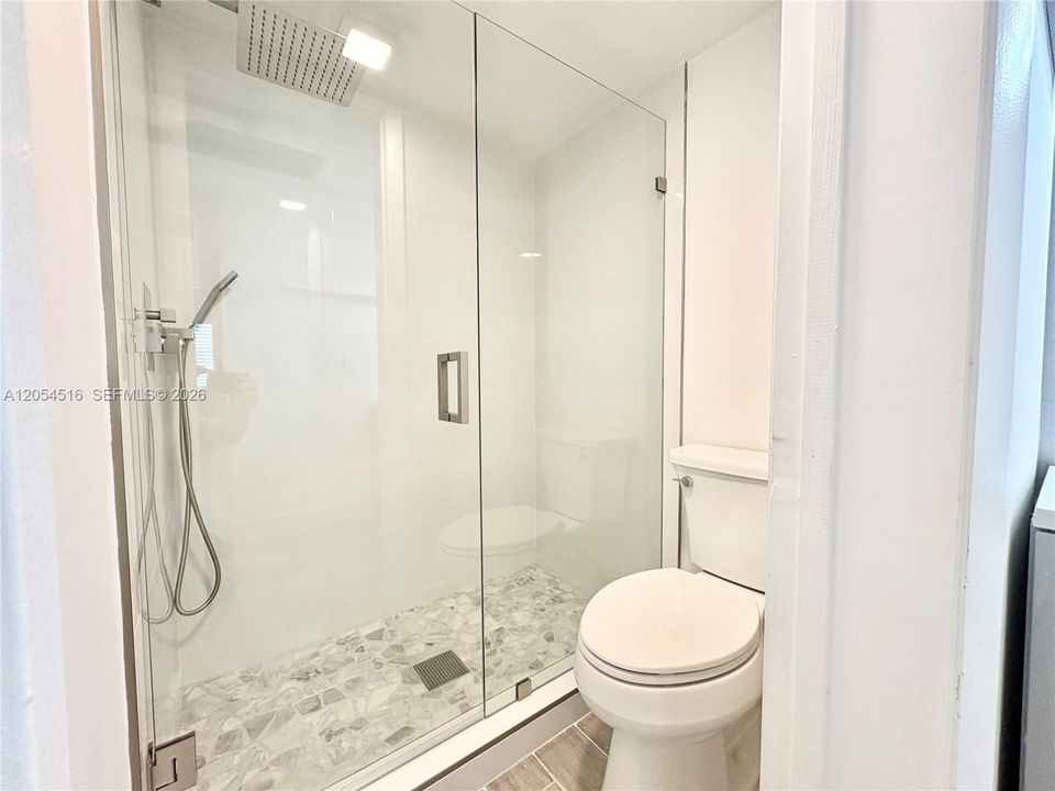 На продажу: $299,000 (3 спален, 2 ванн, 1082 Квадратных фут)