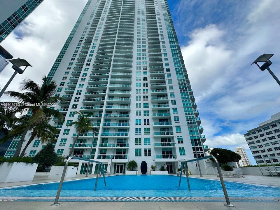 Building Pool