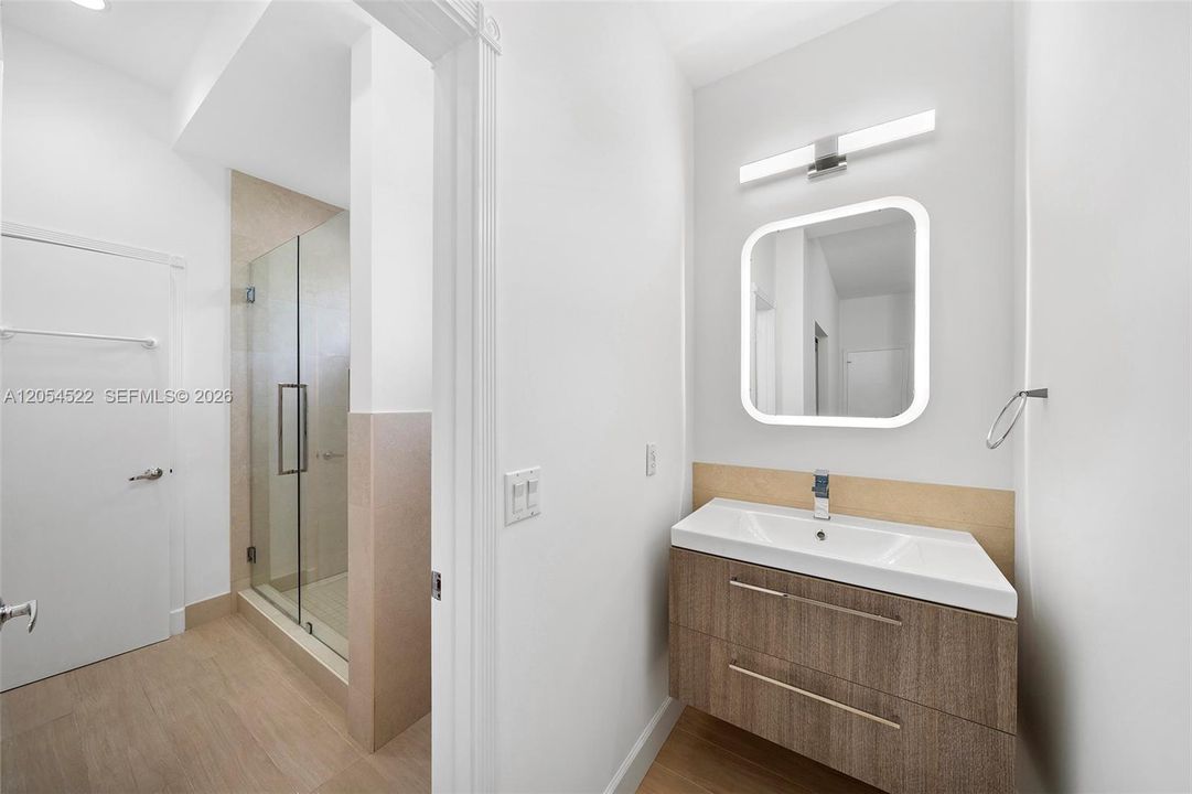 En Venta: $5,395,000 (7 camas, 7 baños, 7831 Pies cuadrados)