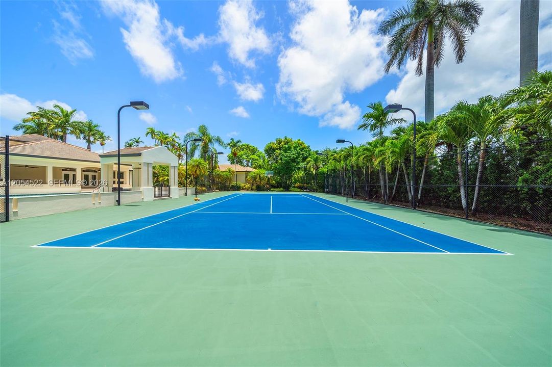 En Venta: $5,395,000 (7 camas, 7 baños, 7831 Pies cuadrados)