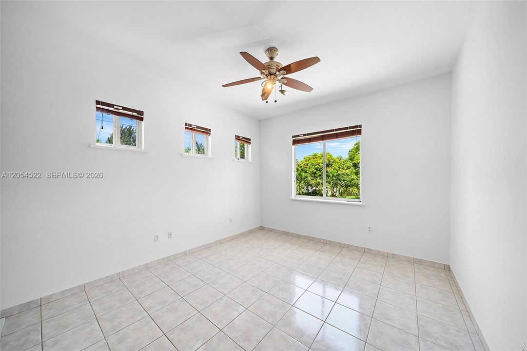 En Venta: $5,395,000 (7 camas, 7 baños, 7831 Pies cuadrados)