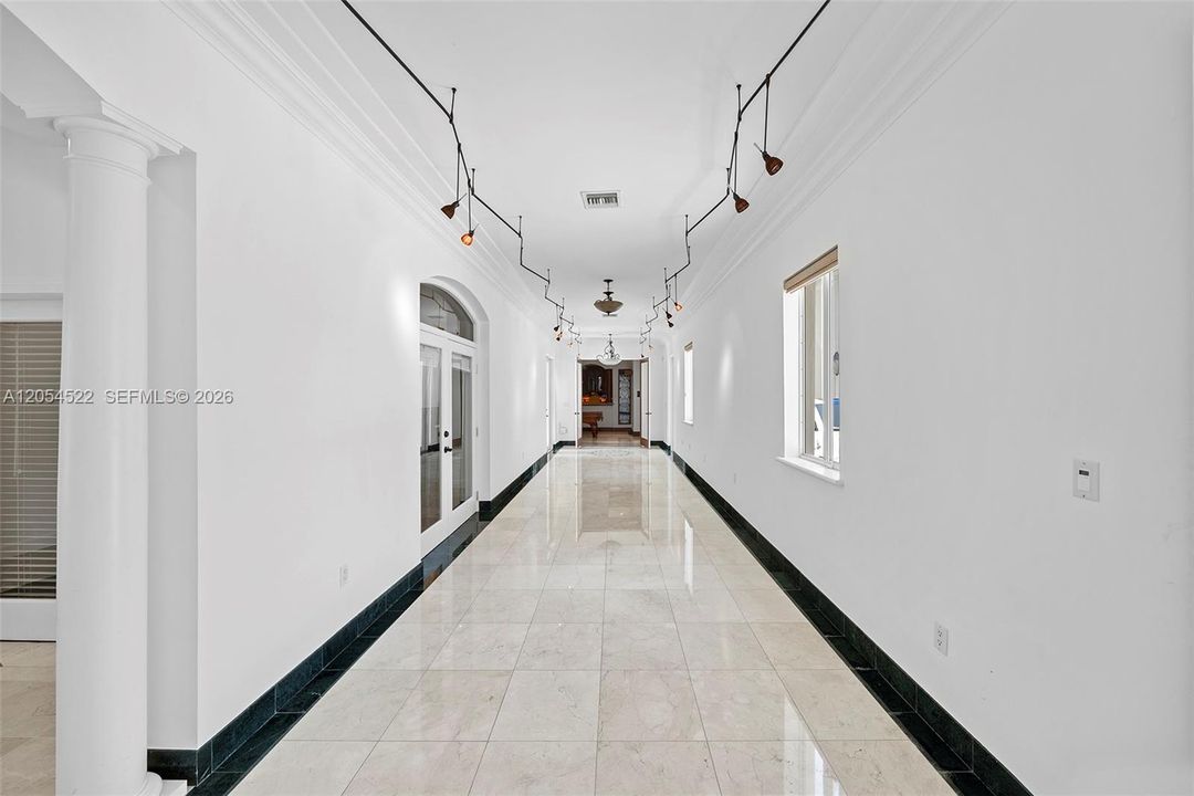 En Venta: $5,395,000 (7 camas, 7 baños, 7831 Pies cuadrados)