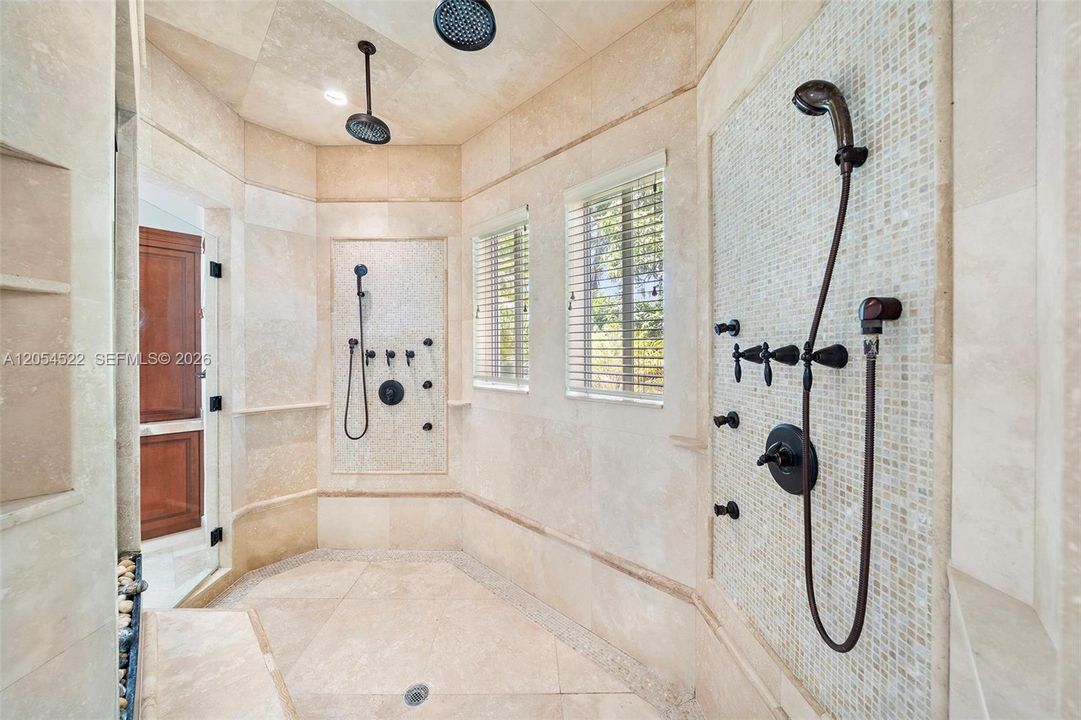 En Venta: $5,395,000 (7 camas, 7 baños, 7831 Pies cuadrados)