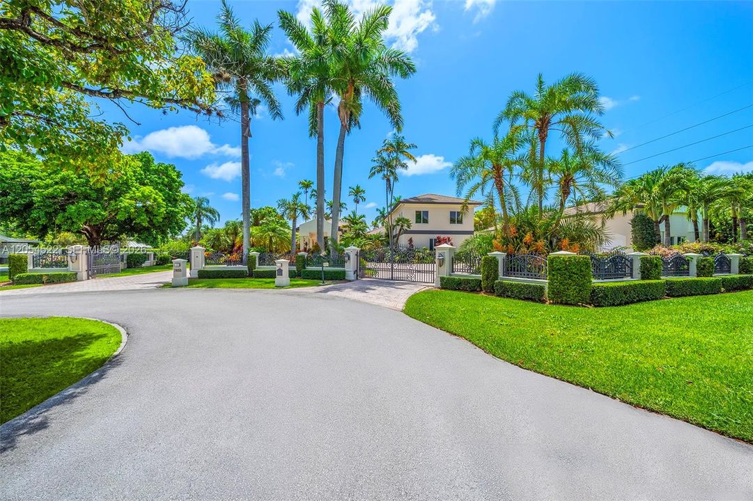 En Venta: $5,395,000 (7 camas, 7 baños, 7831 Pies cuadrados)