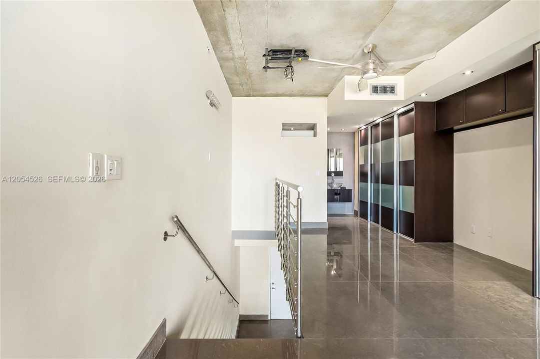 For Rent: $3,200 (1 beds, 1 baths, 795 Square Feet)