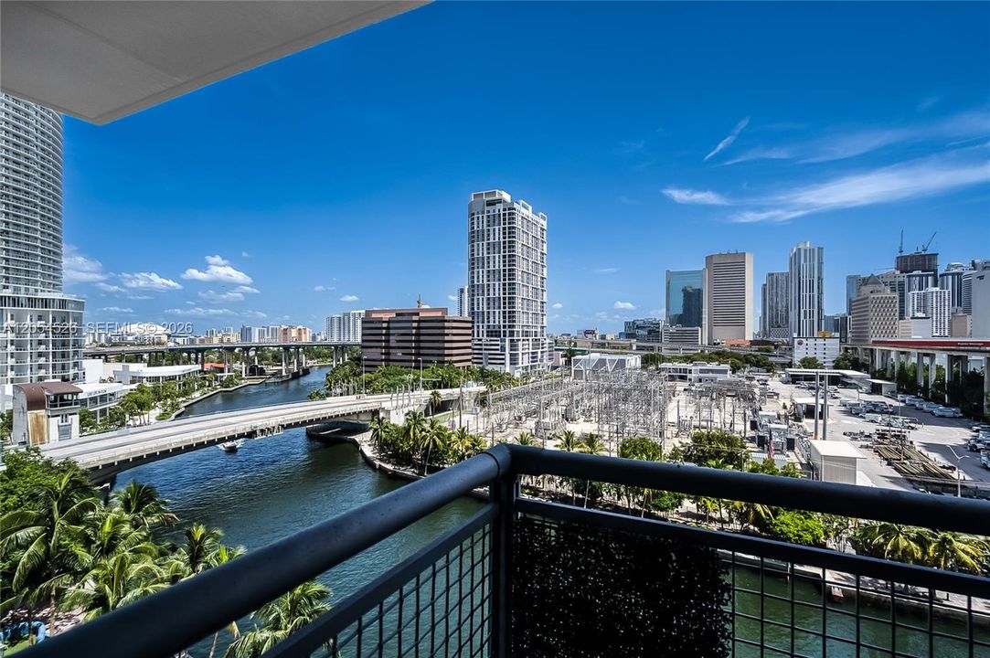 For Rent: $3,200 (1 beds, 1 baths, 795 Square Feet)