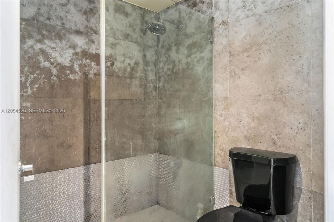 For Rent: $3,200 (1 beds, 1 baths, 795 Square Feet)