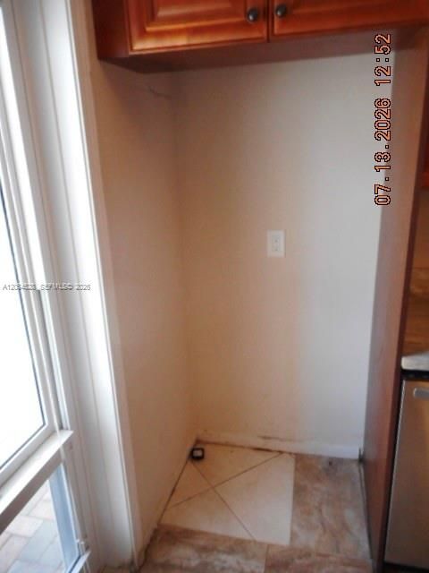 Под контрактом: $261,950 (2 спален, 2 ванн, 920 Квадратных фут)