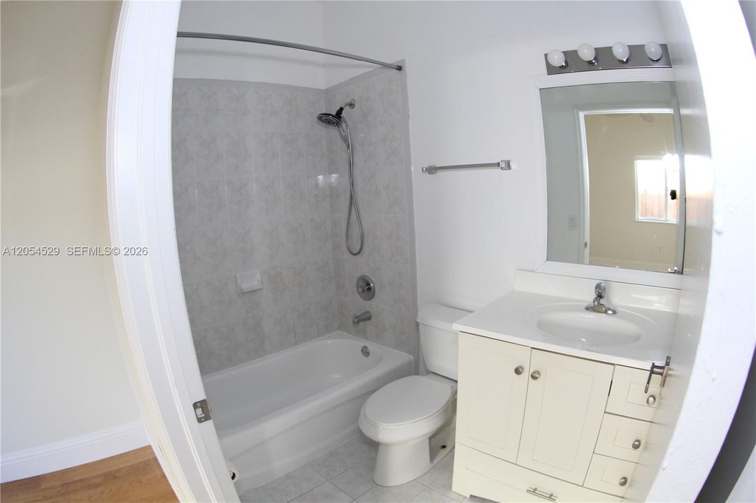 En Renta: $2,600 (2 camas, 2 baños, 1082 Pies cuadrados)