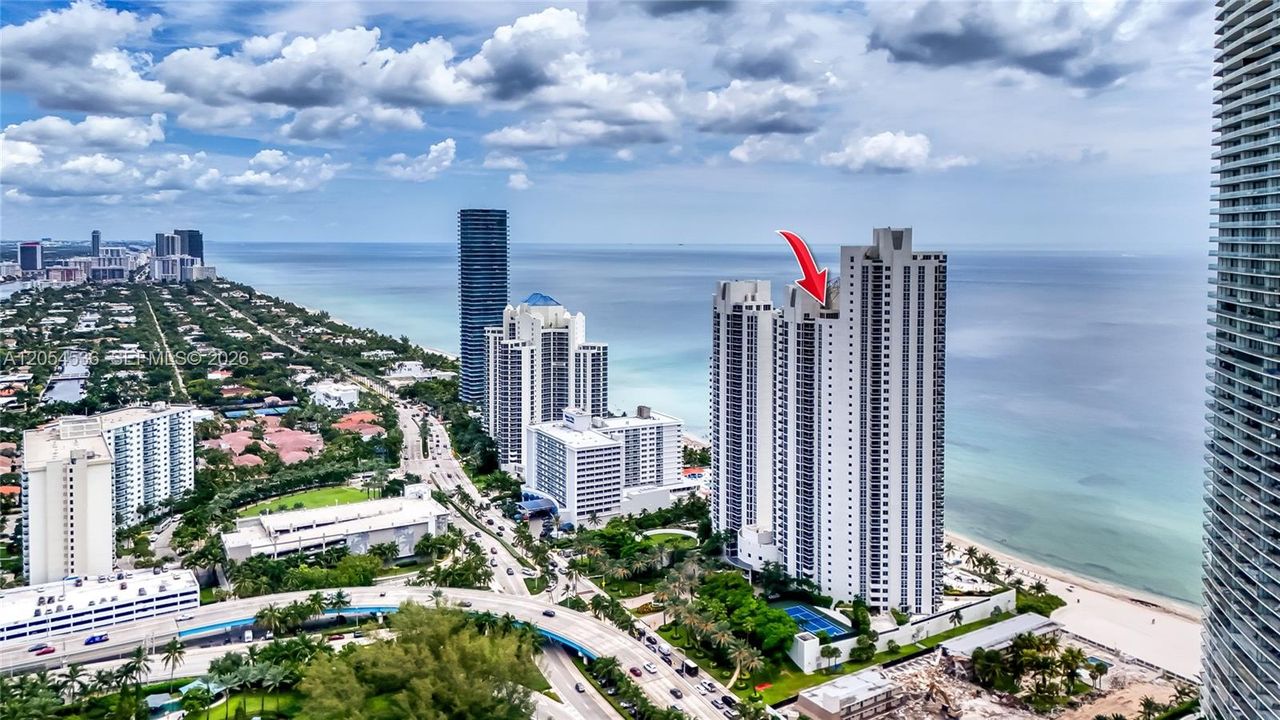 В аренду: $14,000 (3 спален, 3 ванн, 2650 Квадратных фут)