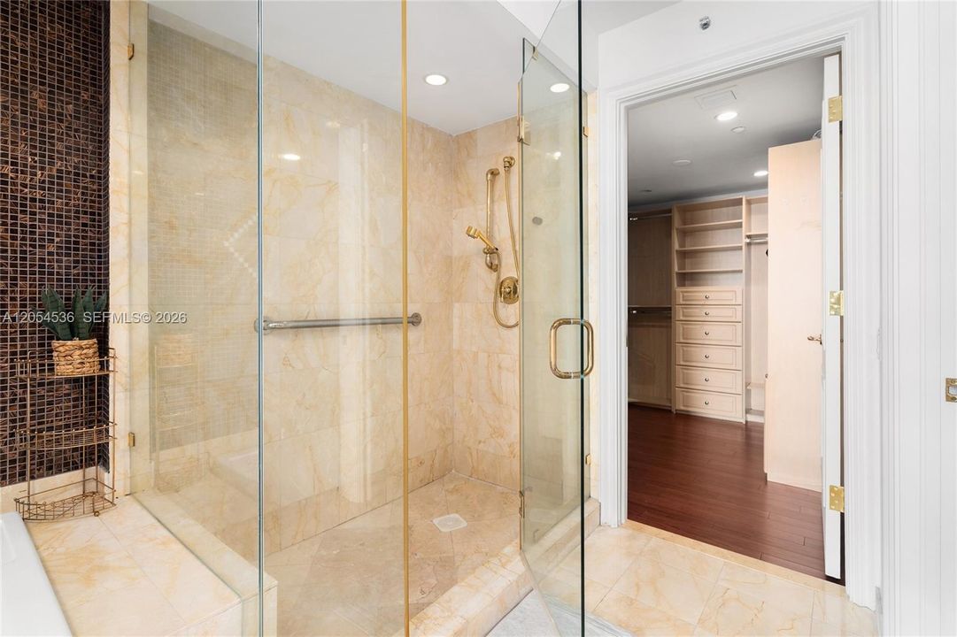 В аренду: $14,000 (3 спален, 3 ванн, 2650 Квадратных фут)