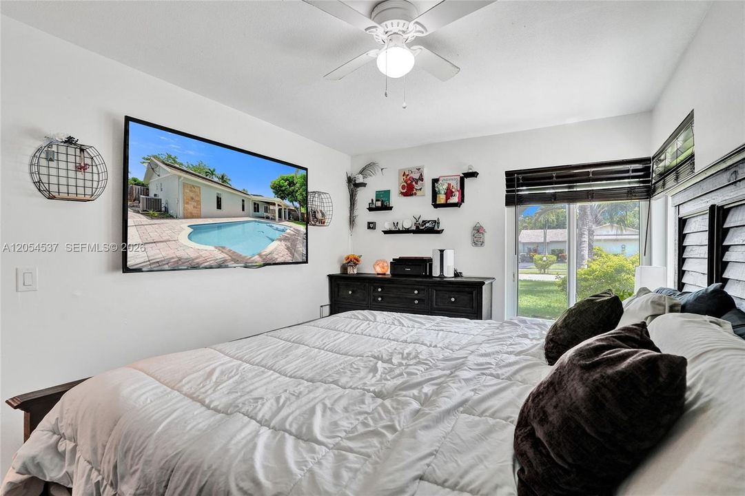 En Venta: $599,999 (3 camas, 2 baños, 1373 Pies cuadrados)