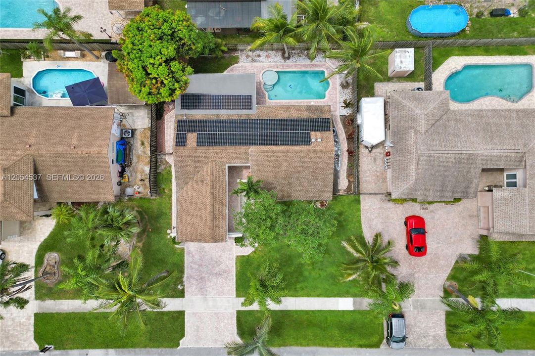 En Venta: $599,999 (3 camas, 2 baños, 1373 Pies cuadrados)