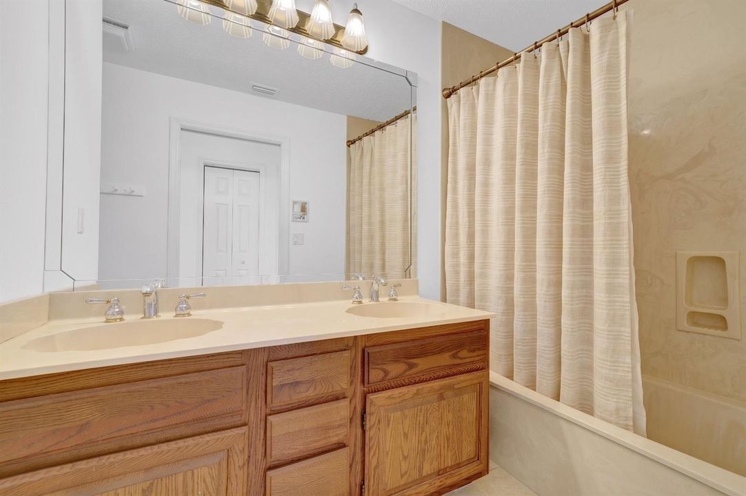Bathroom for Canva