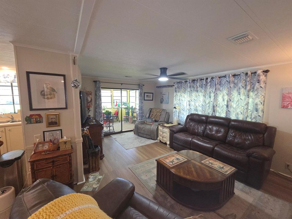 livingroom 2