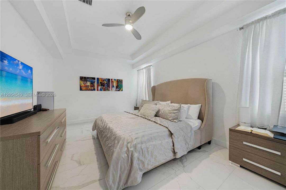 For Sale: $795,000 (4 beds, 2 baths, 2670 Square Feet)