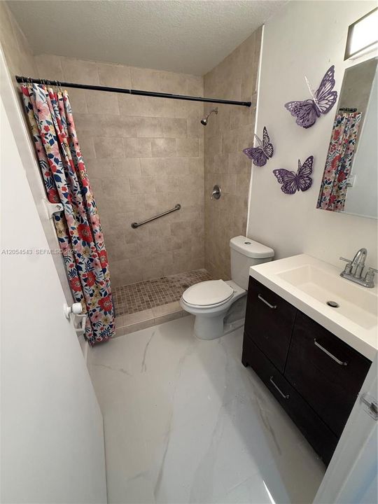 En Venta: $499,000 (3 camas, 3 baños, 1440 Pies cuadrados)