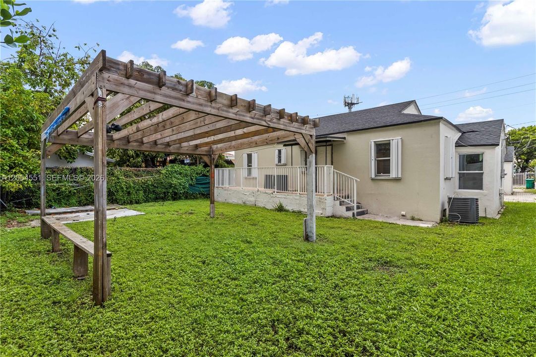 For Sale: $770,000 (0 beds, 0 baths, 1818 Square Feet)