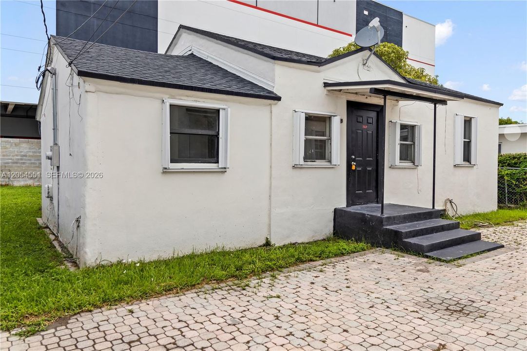 For Sale: $770,000 (0 beds, 0 baths, 1818 Square Feet)